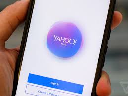 How do I get a human at Yahoo Customer Service?
